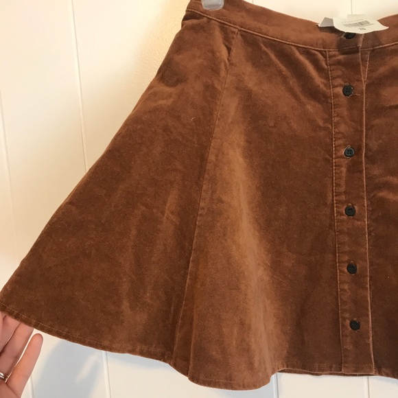 Brandy Melville NWT Button Front Faux Suede Skirt - Picture 2 of 6